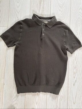 Denim and Flower men’s size small sweater.